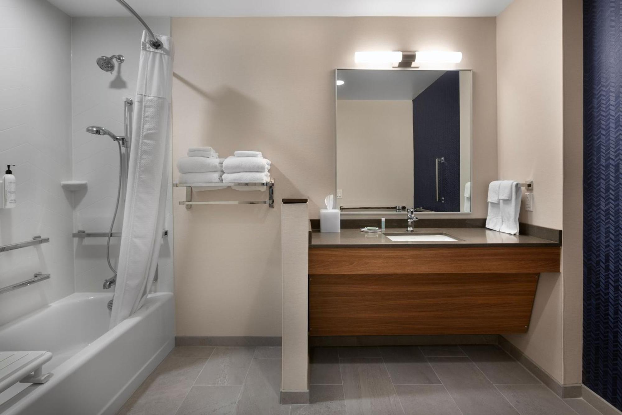 Fairfield By Marriott Inn & Suites Coastal Carolina Конуэй Экстерьер фото